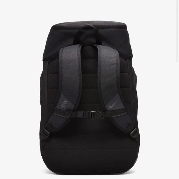 Nike Kyrie Irving Elite Basketball Backpack - Picture 4 of 6